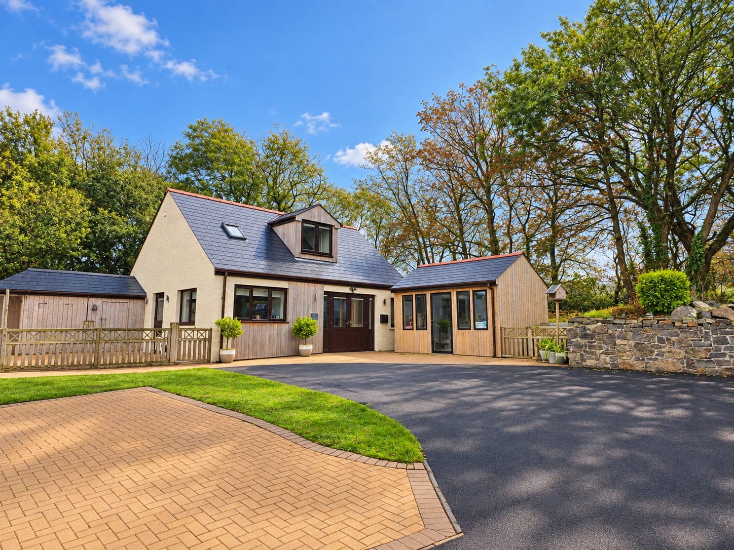 Ar Nawr, a couples retreat cottage near Nolton Haven and Newgale, Pembrokeshire, exterior view with garden and driveway