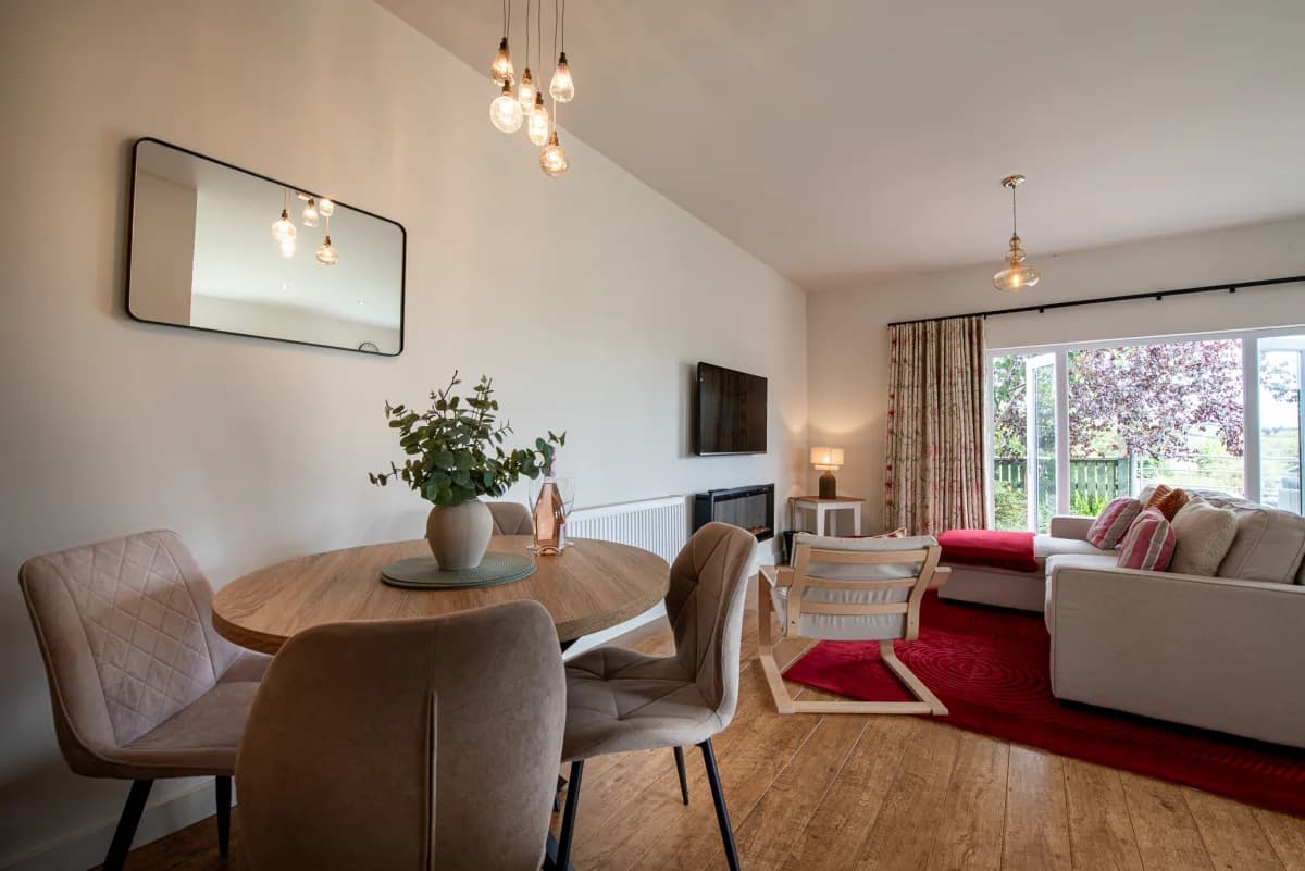 Open-plan living and dining area at Pleasant Valley View
